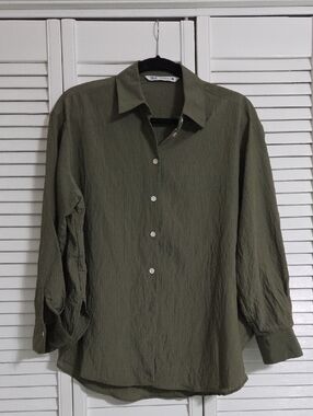 Zara Olive pinstriped button-up shirt and Matching Pant Set